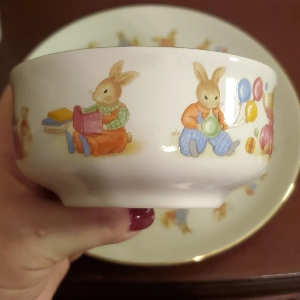 Mount Clemens Pottery Little Bunny Child's Set